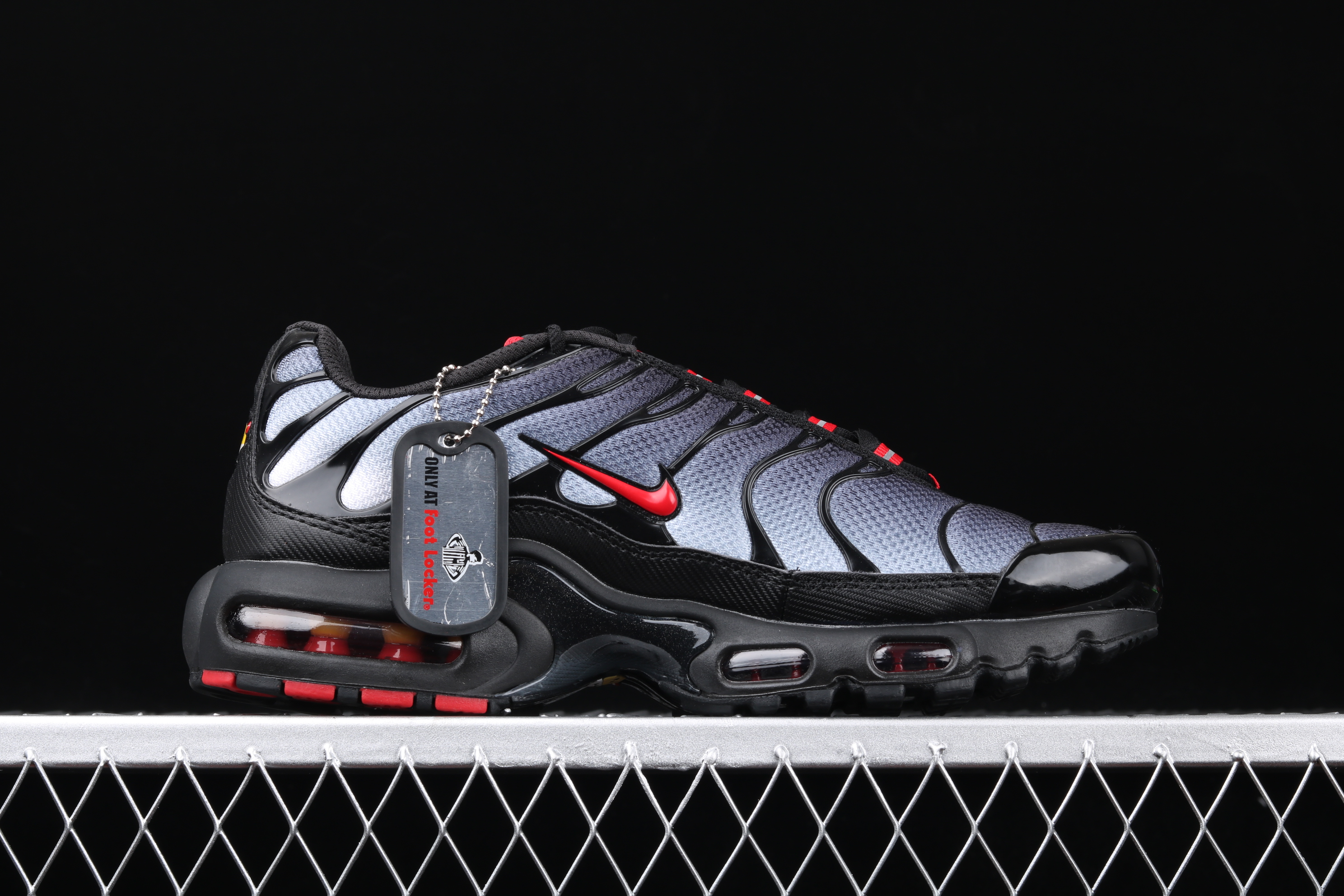 New Men Nike Air Max PLUS TXT Black Grey Red Running Shoes